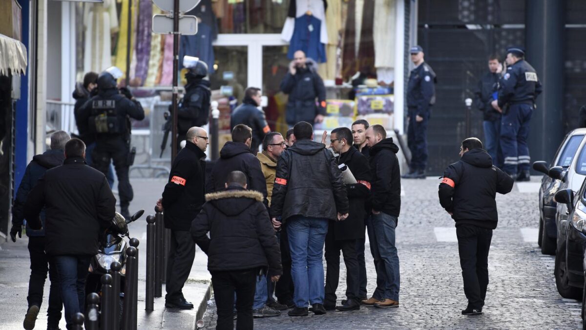 Yvelines : le commissariat pris d’assaut par une bande cagoulée