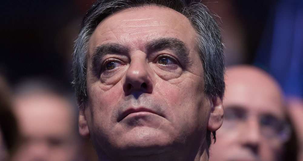 La côte de Fillon descend aussi vite qu’elle était montée : -16 points