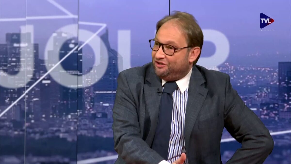 Vidéo, entretien : Olivier Piacentini présente son ouvrage sur la Chute de l'Occident.