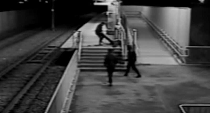 #Chadderton 🇬🇧 Un homme violemment agressé par des Pakistanais à une station de tramway