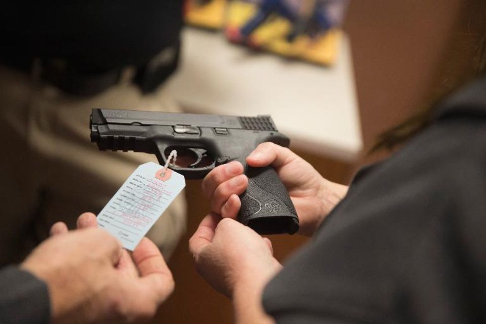 #Géorgie 🇺🇸 La ville américaine qui oblige ses habitants à posséder des armes à feu a eu seulement 1 meurtre en 6 ans