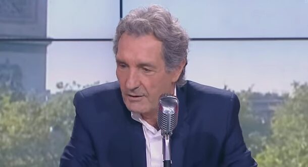 Echange tendu entre Bourdin et un auditeur pro-armes : « Ca vous amuse qu’on se fasse égorger au bord des gares ? »