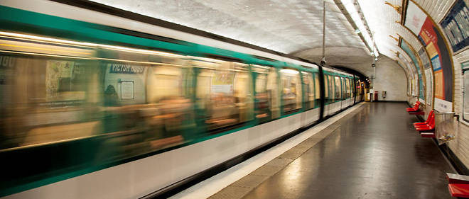 #Paris 🇫🇷 Le « frotteur » de la ligne 4 s’attaque… à une policière