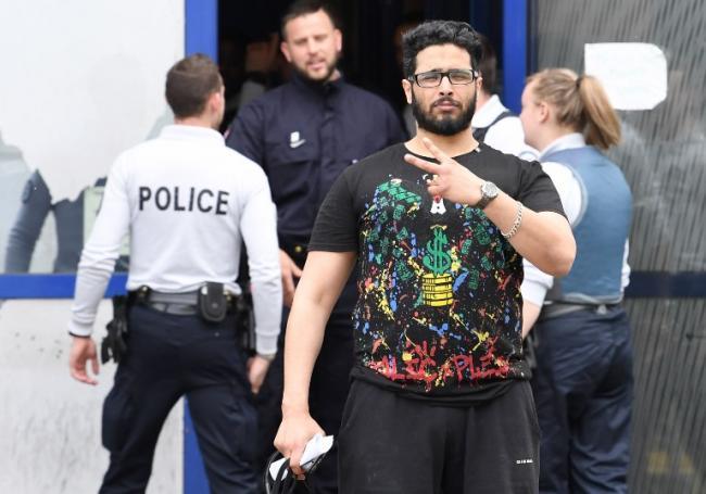 Interpellé pour outrage, Jawad Bendaoud menace des policiers et lance “Allahu akbar”