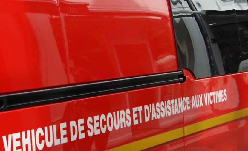 #Lyon 🇫🇷 Il prétexte un malaise pour pouvoir détruire le véhicule des pompiers
