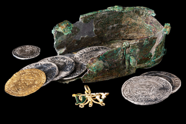 #Dijon 🇫🇷 Découverte de pièces de monnaie « rarissimes » datant du Moyen Âge