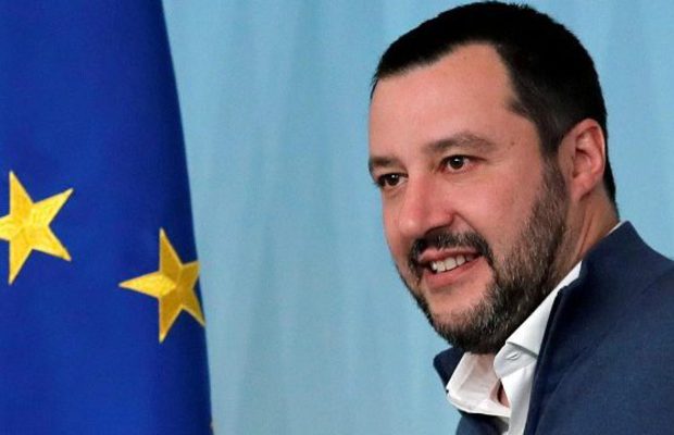 🇮🇹 Salvini bloque 135 migrants sur un navire des garde-côtes italiens