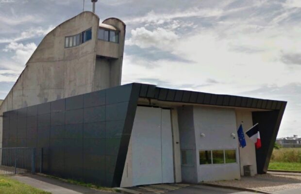 #Meaux 🇫🇷 Il détruit 4 cellules car il veut rentrer chez lui en Tunisie