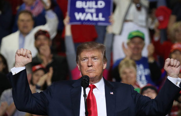 🇺🇸 La Cour suprême américaine autorise Donald Trump à user de fonds militaires pour construire le mur