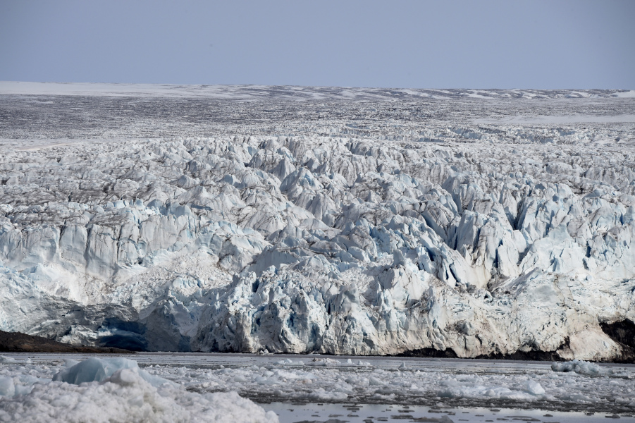 #Norvège 🇳🇴 La fonte d'un glacier permet la découverte de reliques de l'époque des Vikings