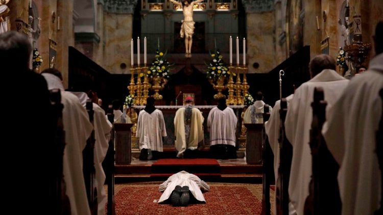 🇫🇷 2 hommes tués à Cholet : le tueur catholique affirme avoir été « guidé par Dieu »