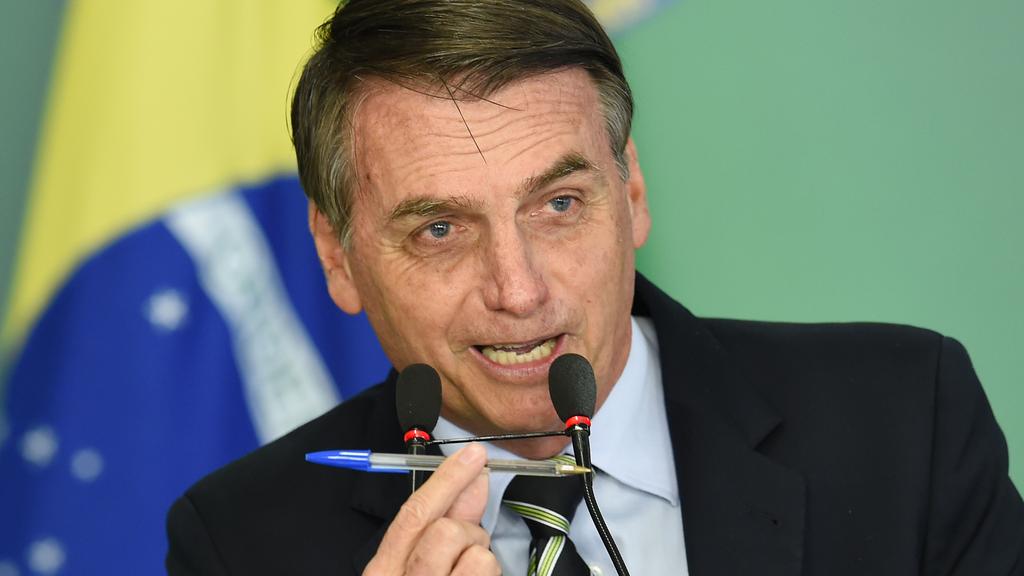 Covid-19 : Bolsonaro demande au Brésil de cesser « d’être un pays de pédés » car on va « tous mourir un jour »