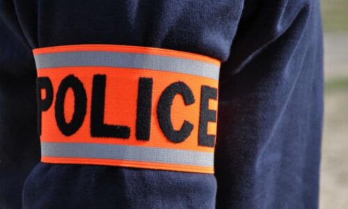 🇫🇷 Annemasse : en se faisant passer pour un policier, un homme arrête un vrai policier!